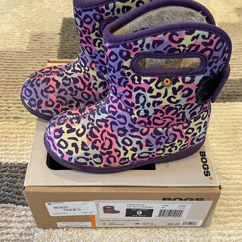 Bogs Kids Boots - Purple and Multicolor Leopard Print